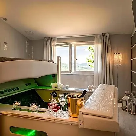 Hotel Butterfly - Il Nido D'amore Bologna *