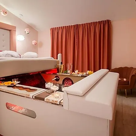 Hotel Butterfly - Il Nido D'amore Bologna *