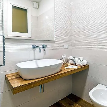 Hotel Butterfly - Il Nido D'amore Bologna